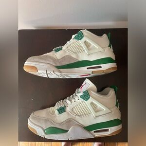 Jordan 4 SB Pine